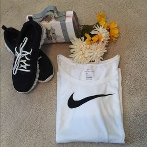 Women’s Nike T Shirt